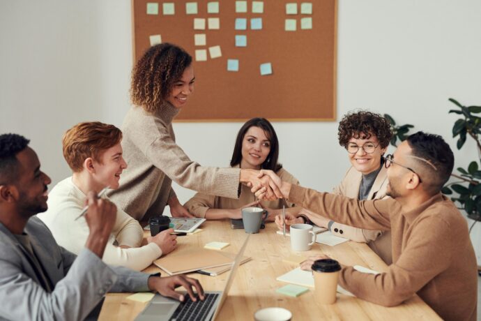 klanttevredenheid - handdruk - Multi Masters Group - facility management - facilitaire diensten -customer satisfaction
