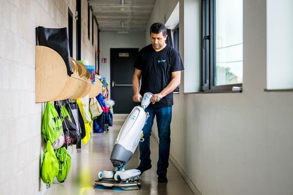 poetsen - scholen - schoonmaak - school - i-mop - Cleaning Masters - Multi Masters Group
